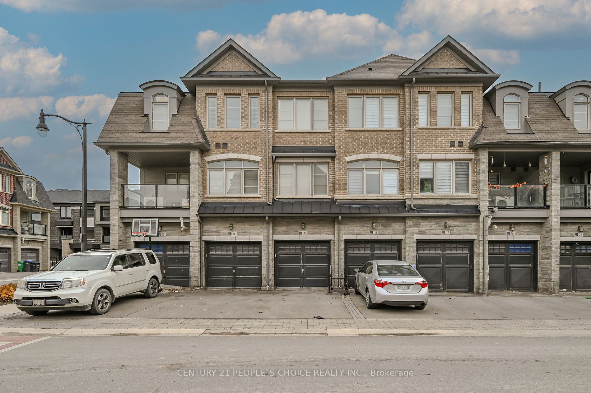 200 Veterans Dr, #13
