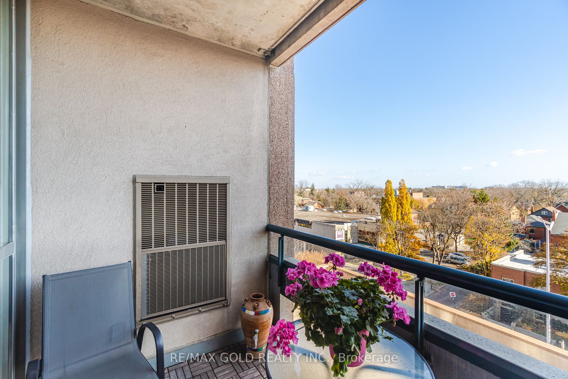 1 Belvedere Crt, #609