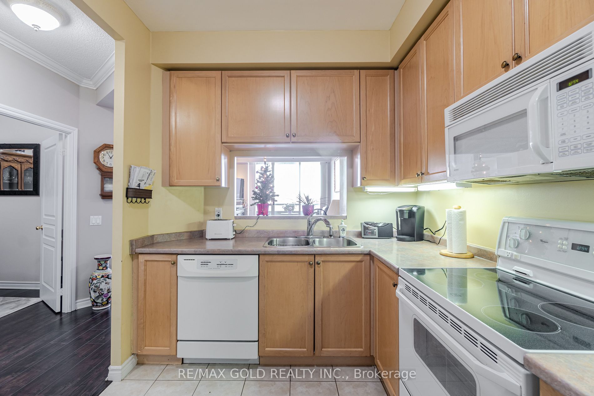 1 Belvedere Crt, #609