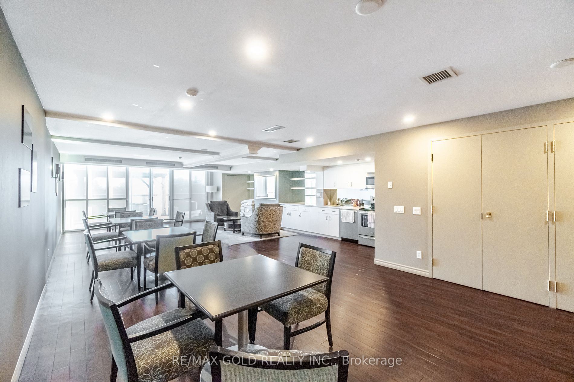 1 Belvedere Crt, #609
