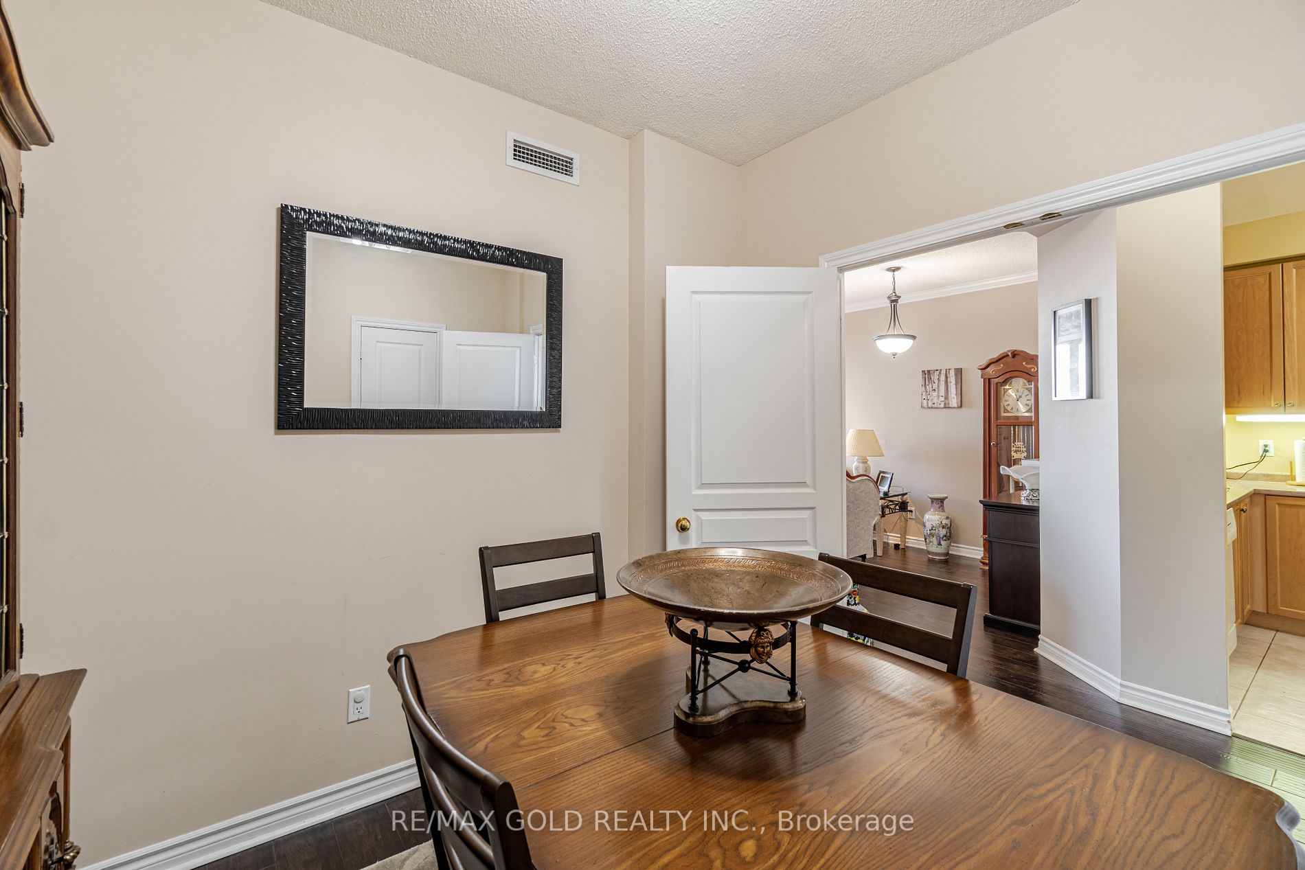 1 Belvedere Crt, #609