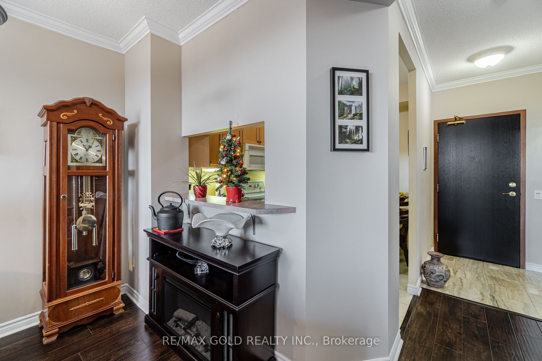 1 Belvedere Crt, #609