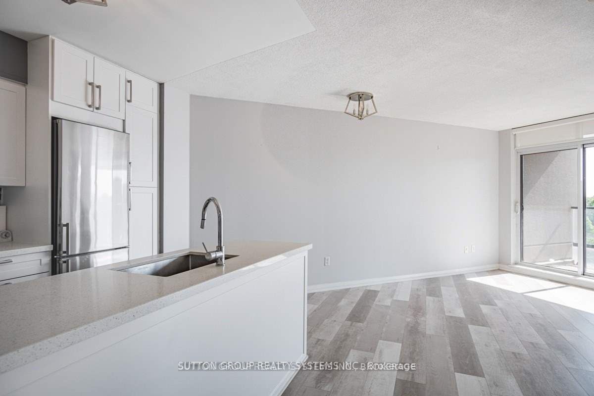 220 Forum Dr, #608