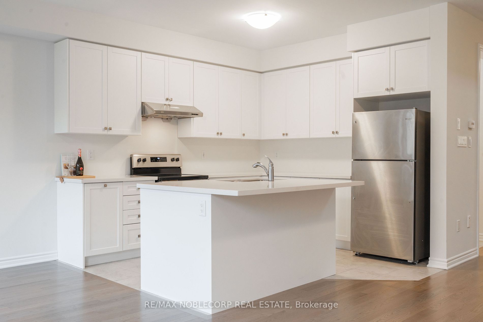 27 Moorhart Cres