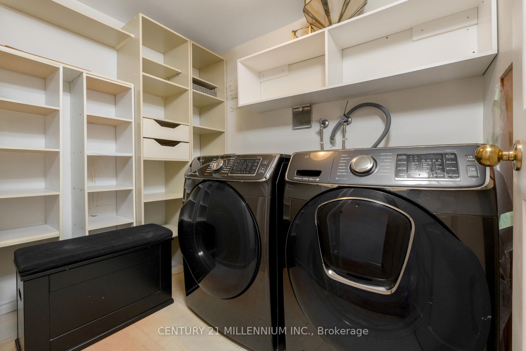 58 Church St, #1002