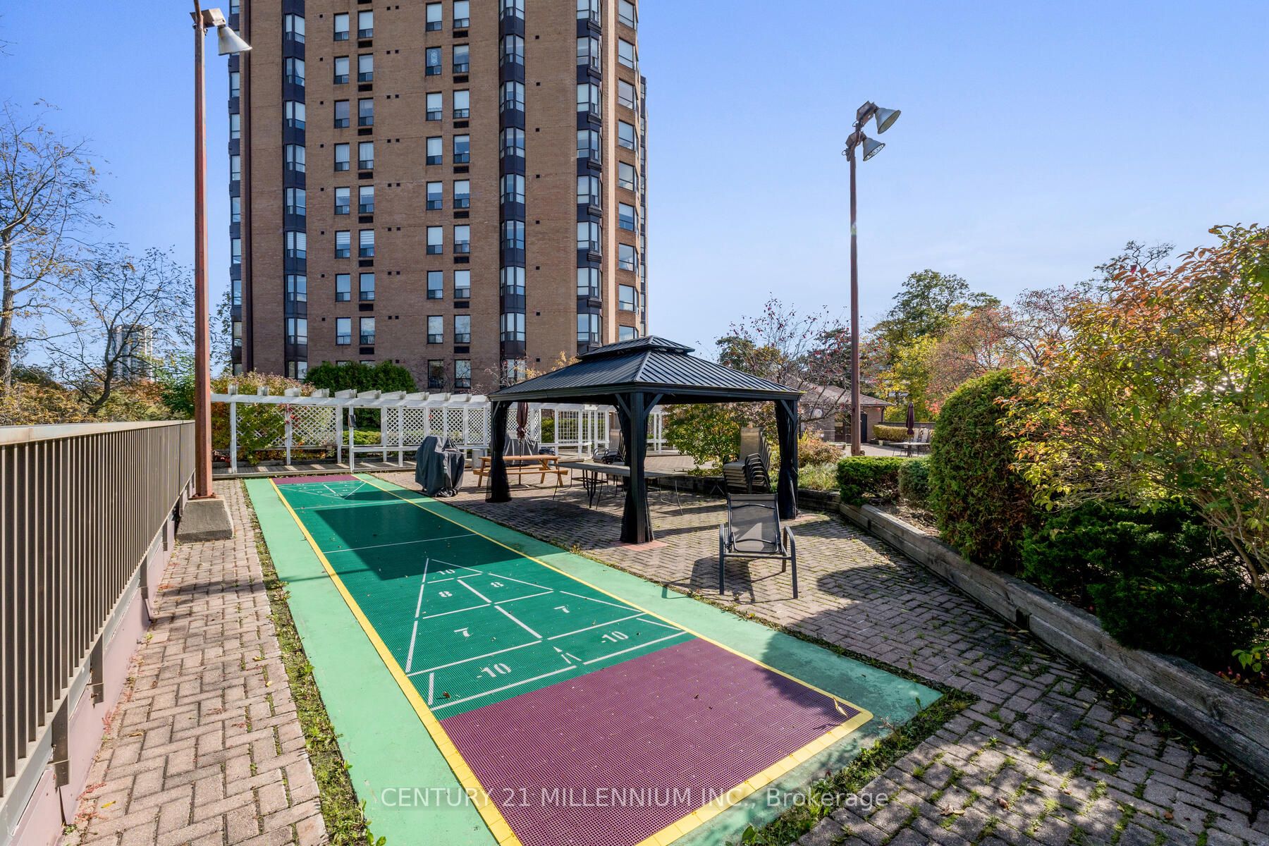 58 Church St, #1002