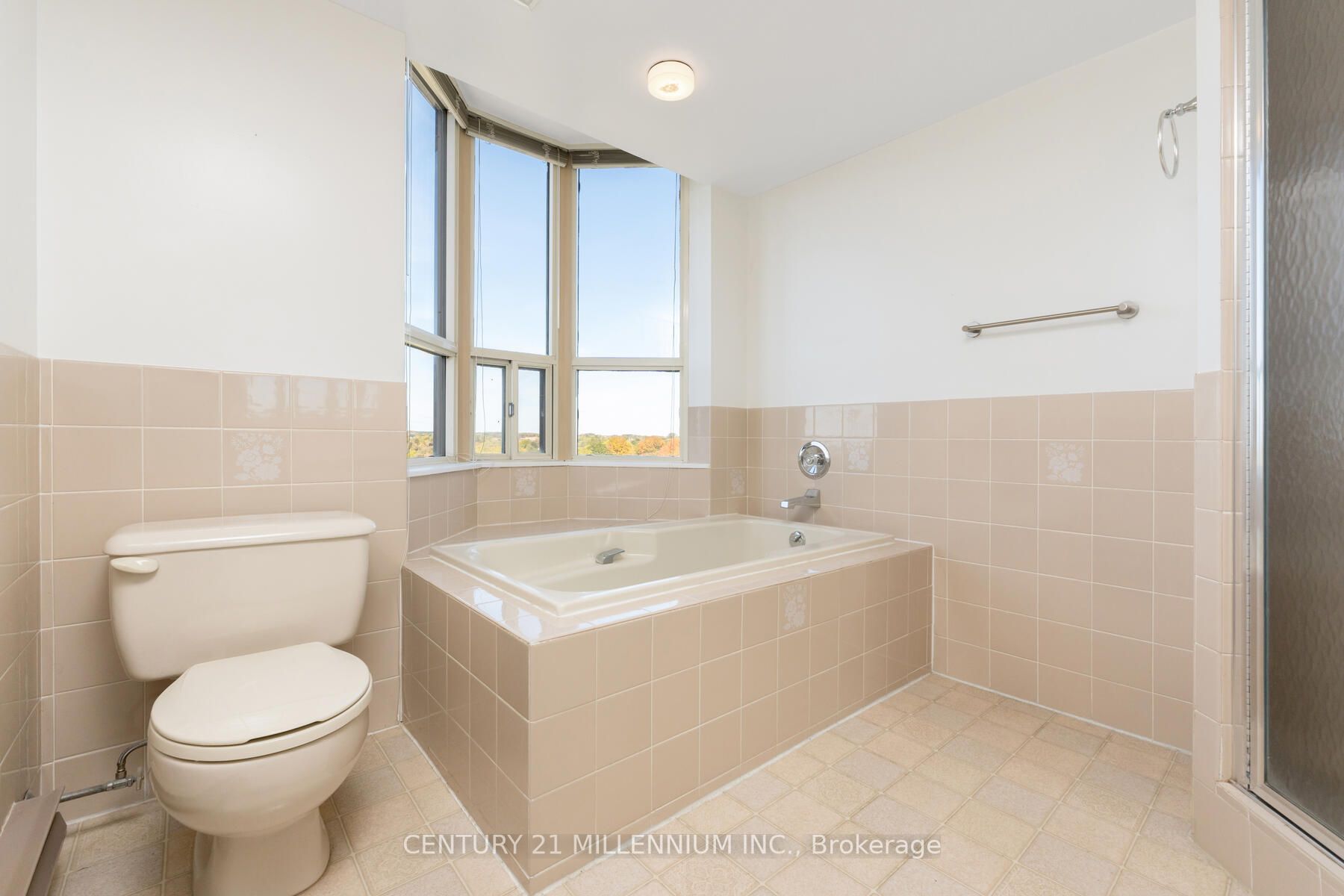 58 Church St, #1002