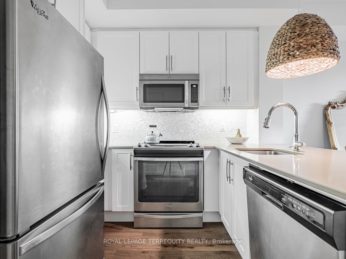 1 Old Mill Dr, #102