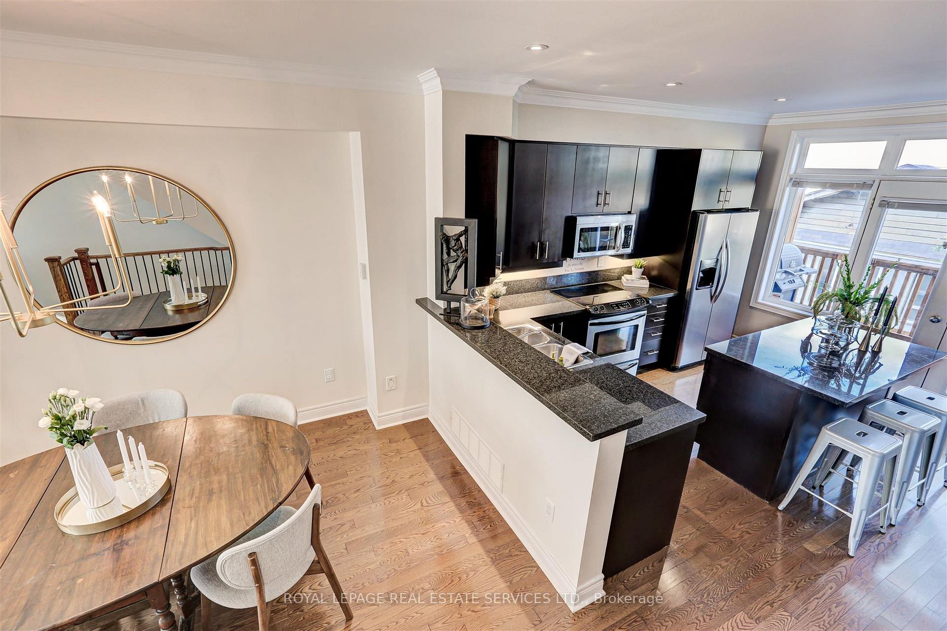 12 Furrow Lane