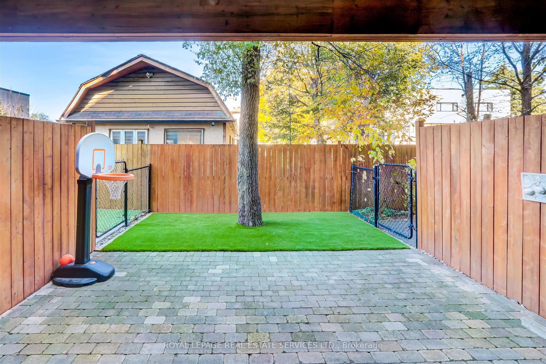 12 Furrow Lane