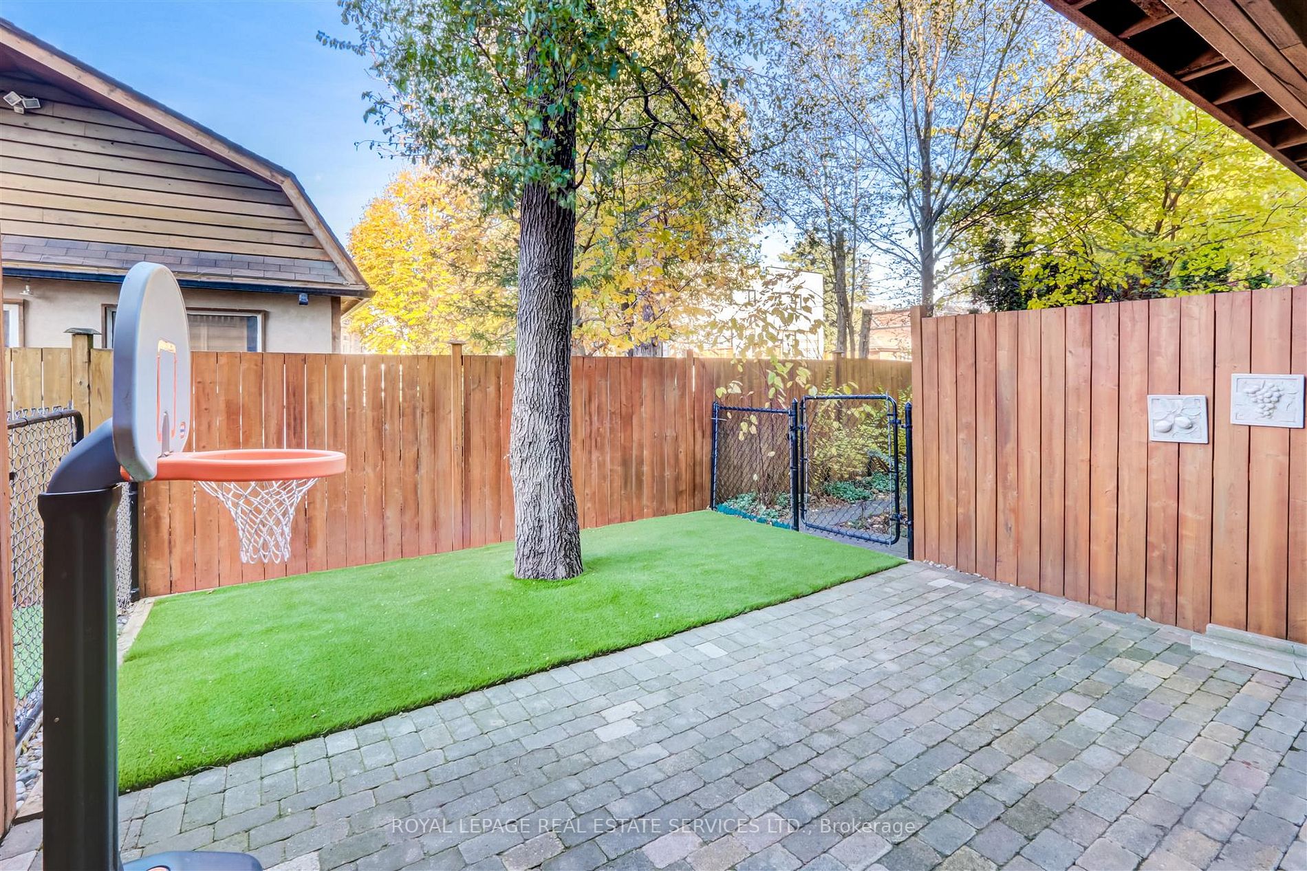 12 Furrow Lane