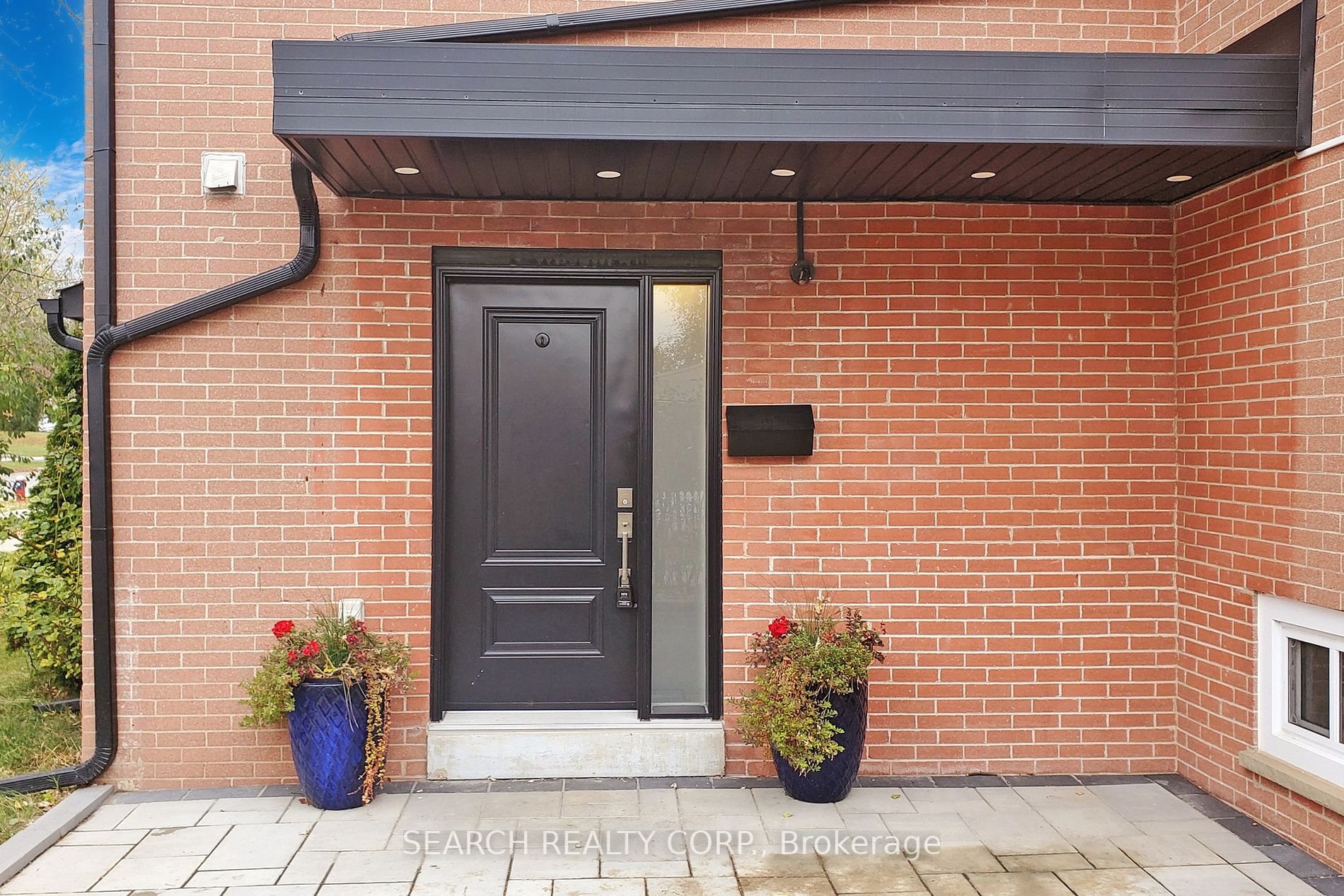 1499 Hobbs Cres