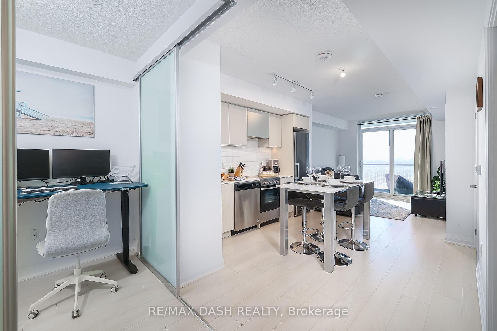 30 Gibbs Rd, #2501