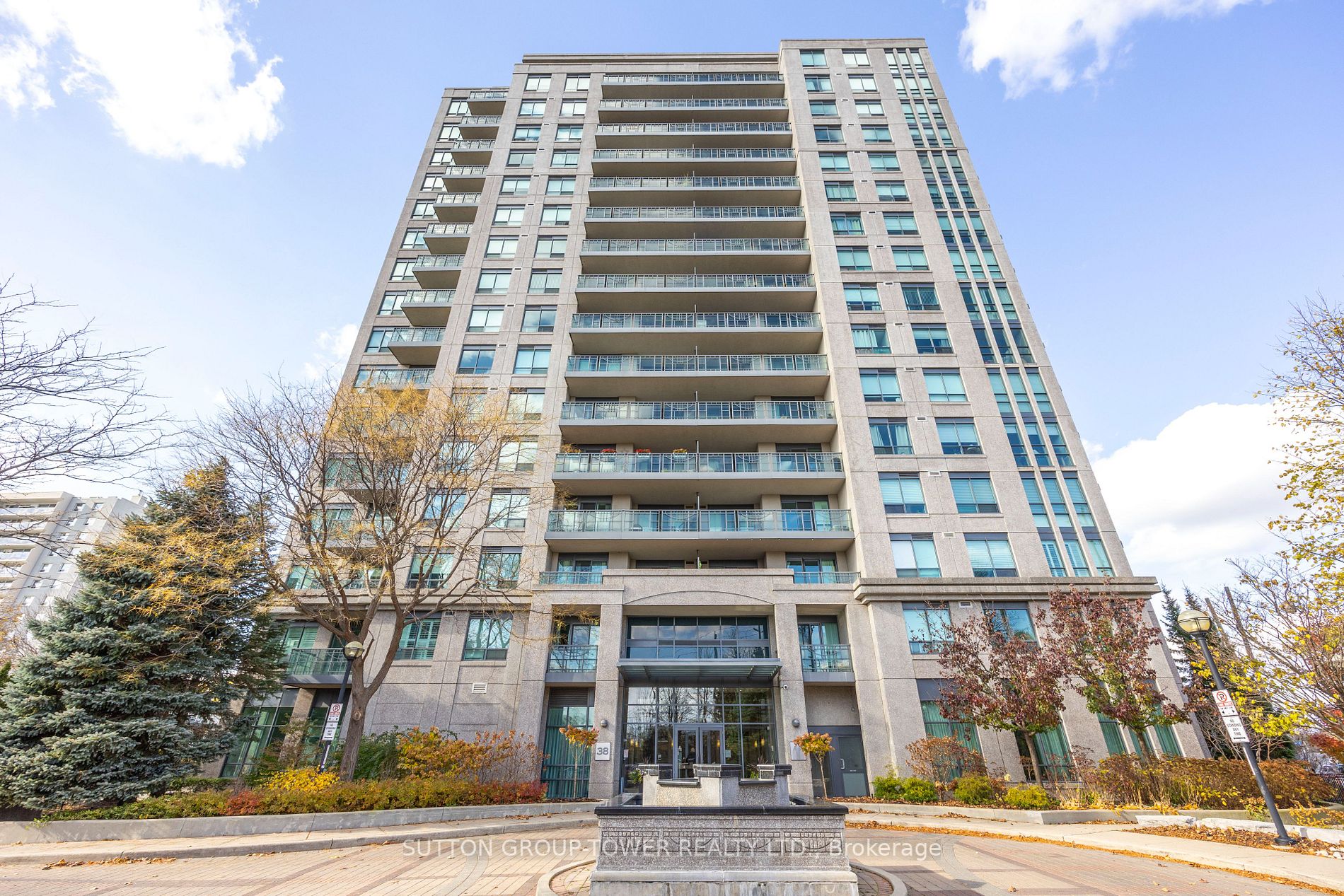 38 Fontenay Crt, #1607