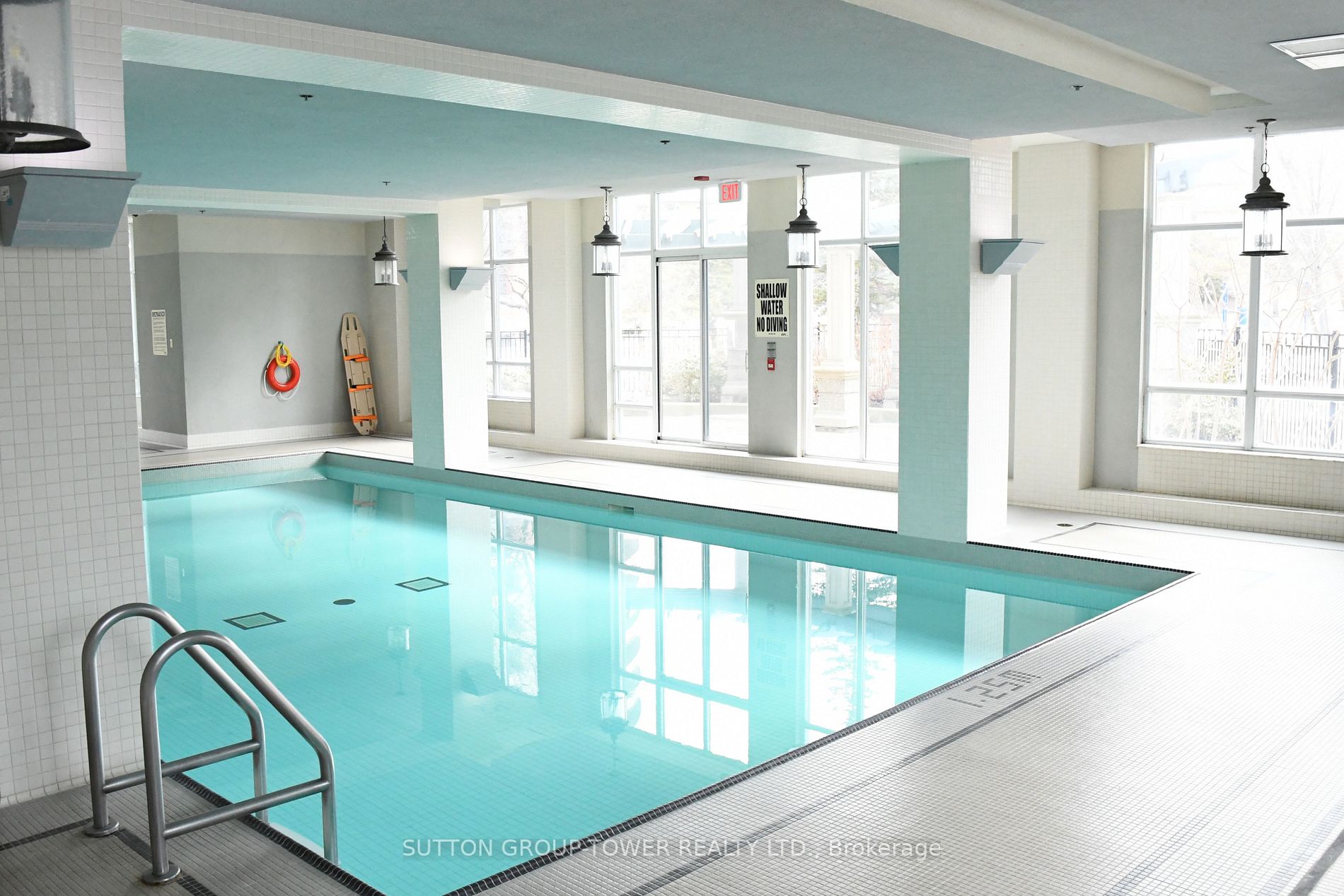 38 Fontenay Crt, #1607