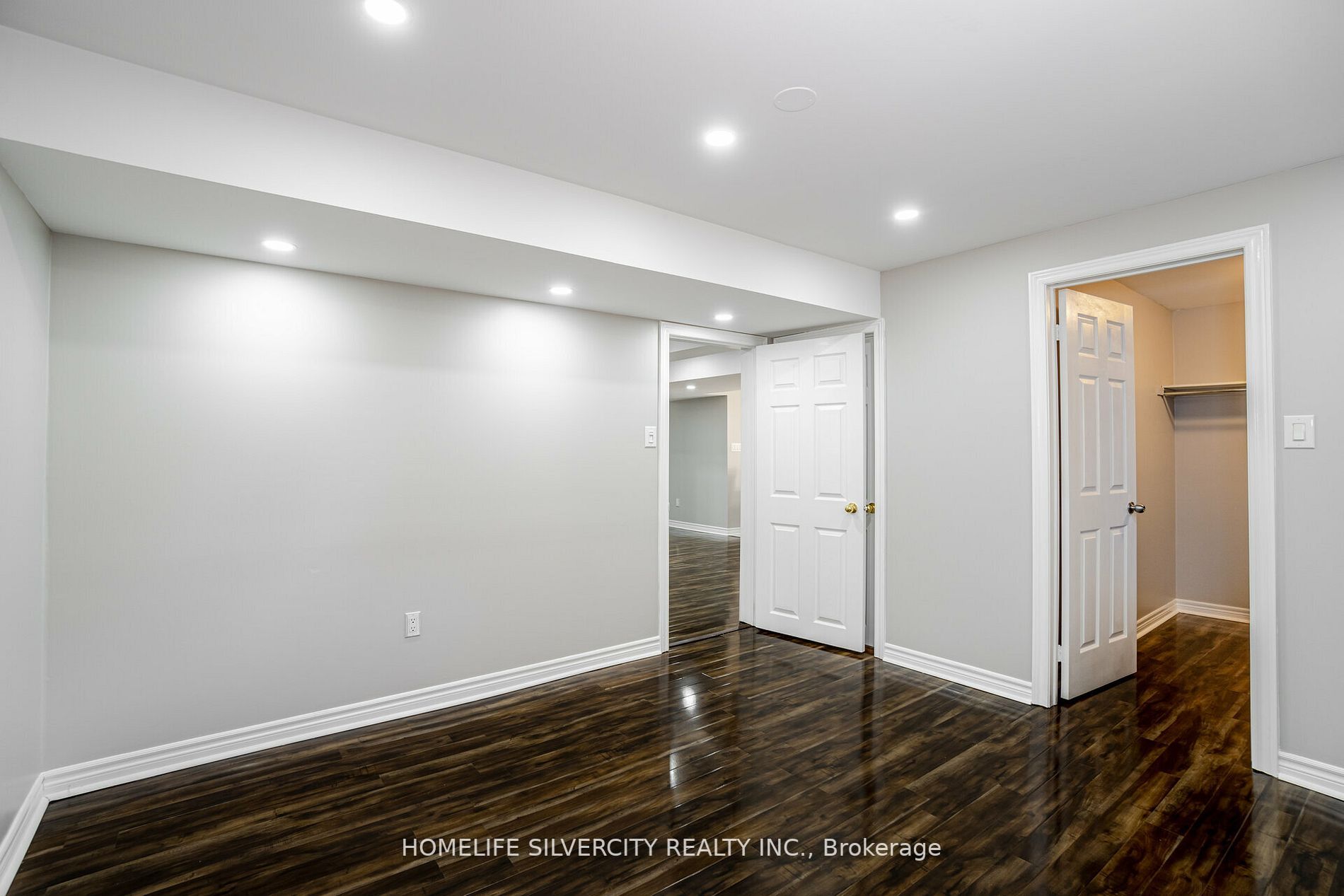 36 Fallgate Dr