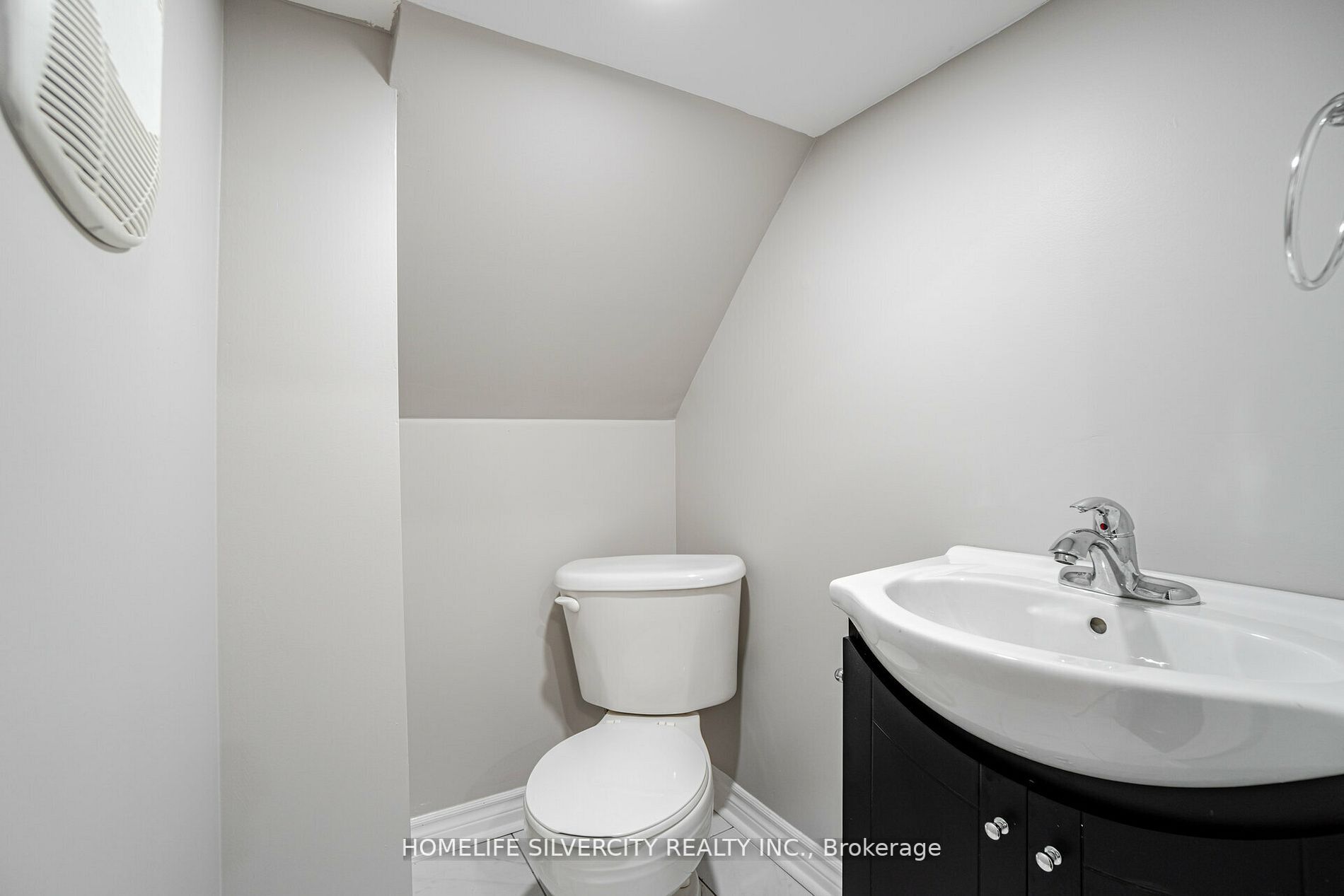 36 Fallgate Dr