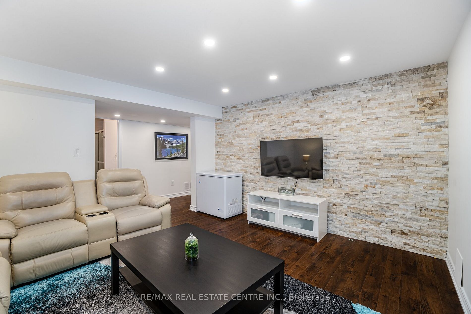 569 Symons Crossing