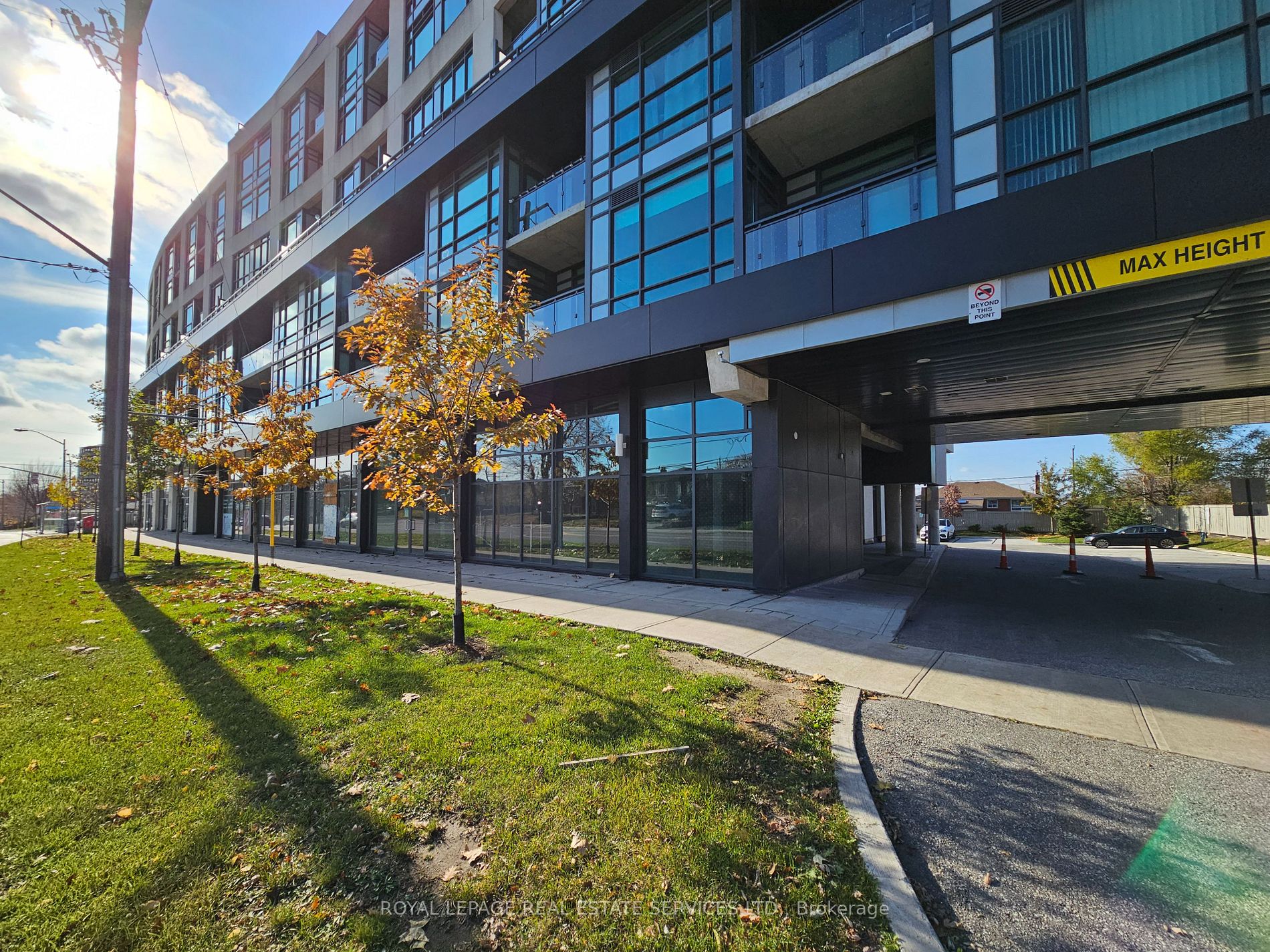 2522 Keele St, #1 - 4