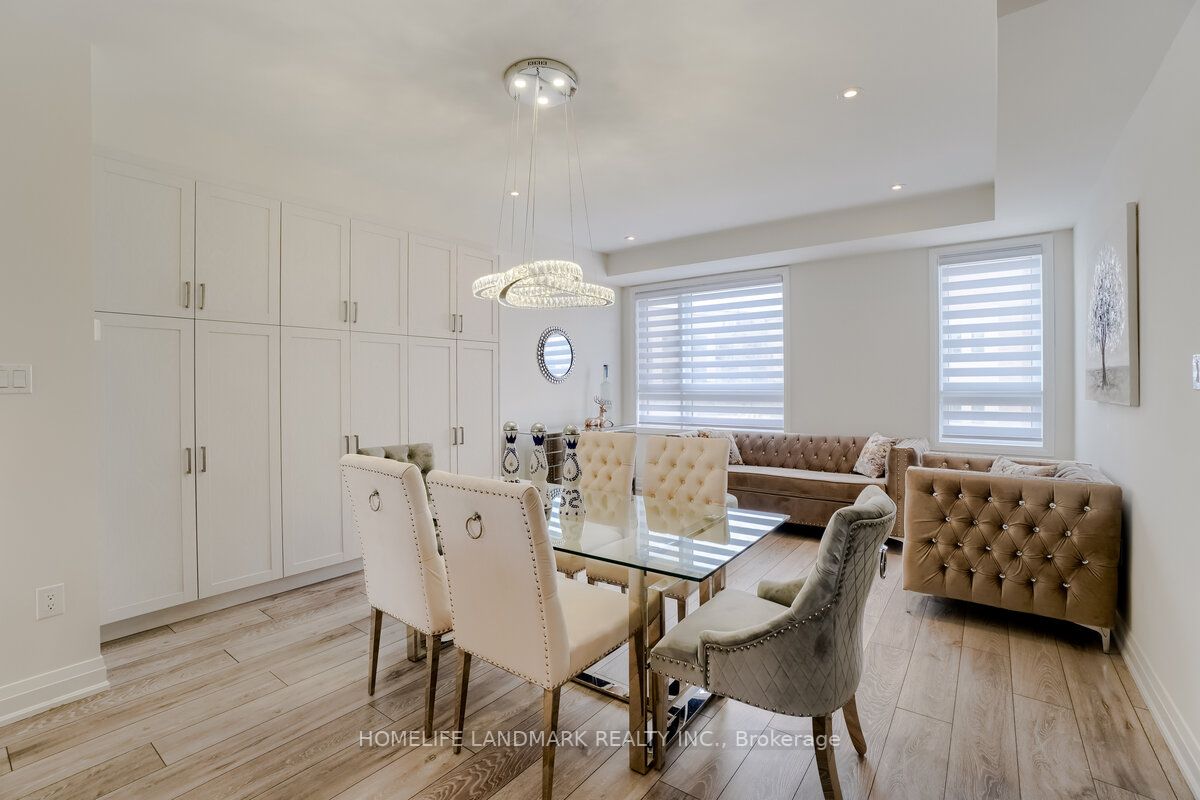 19 Woodstream Dr