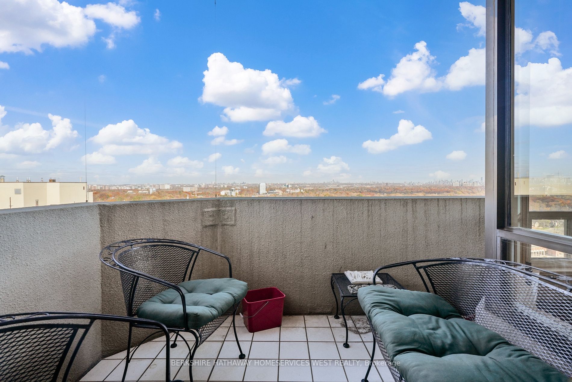 1300 Islington Ave, #2901