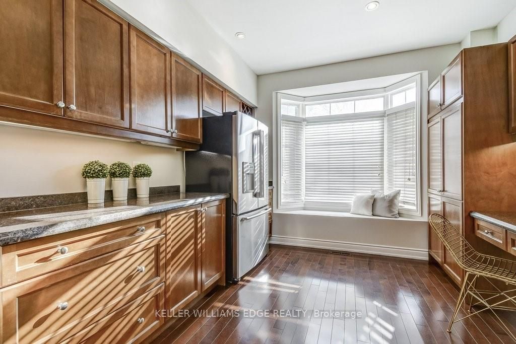 455 Claridge Rd, #5