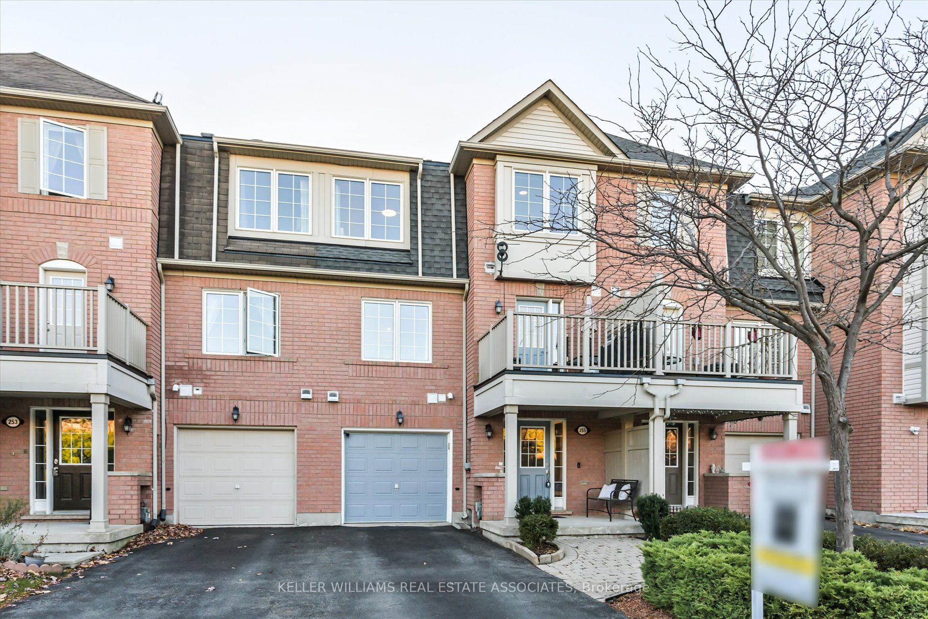 255 Prosser Circ