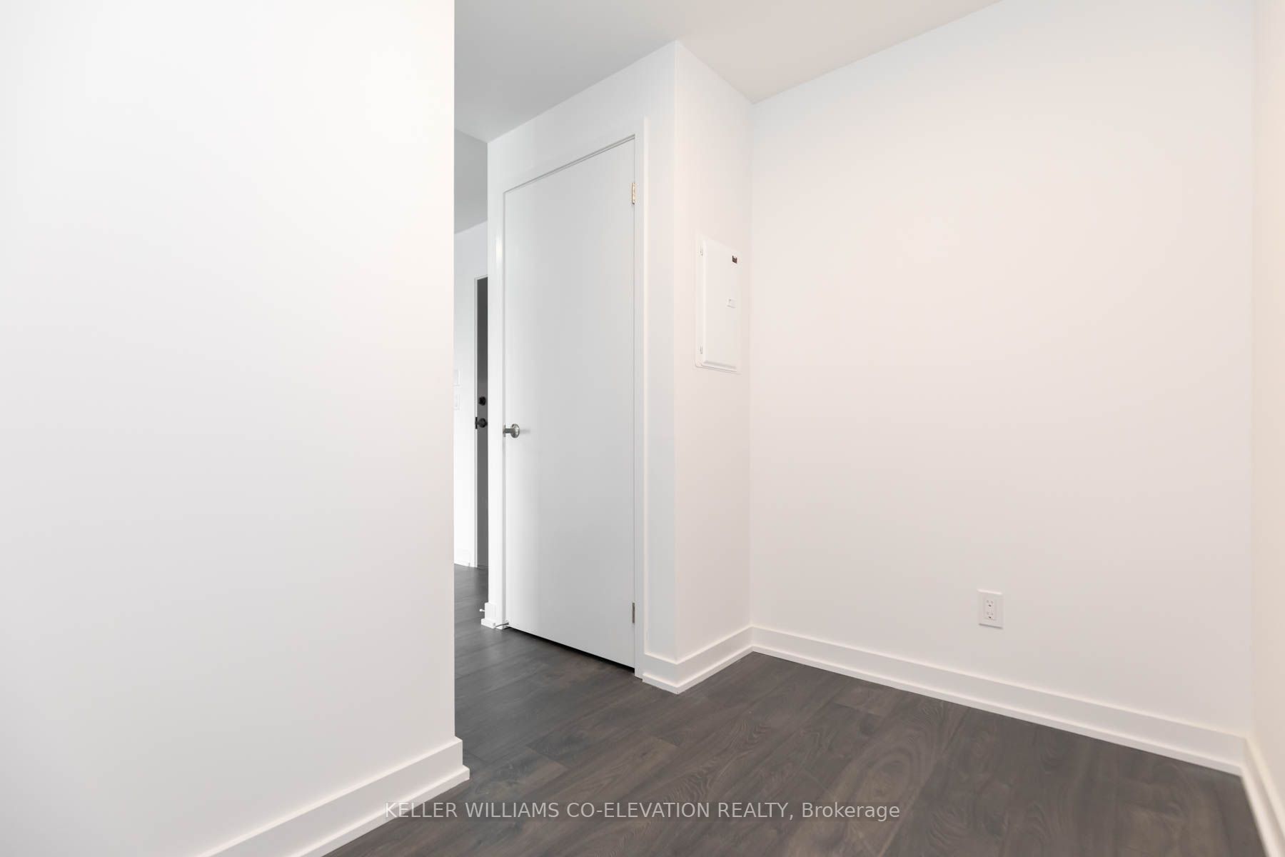 57 Brock Ave, #403