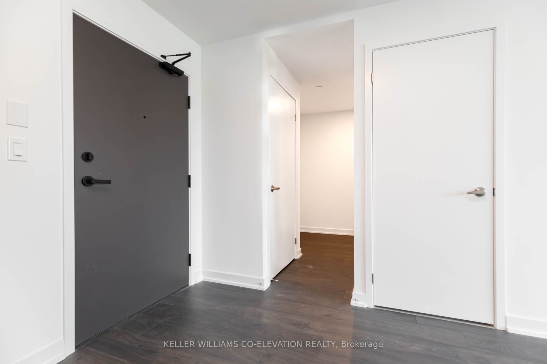 57 Brock Ave, #403