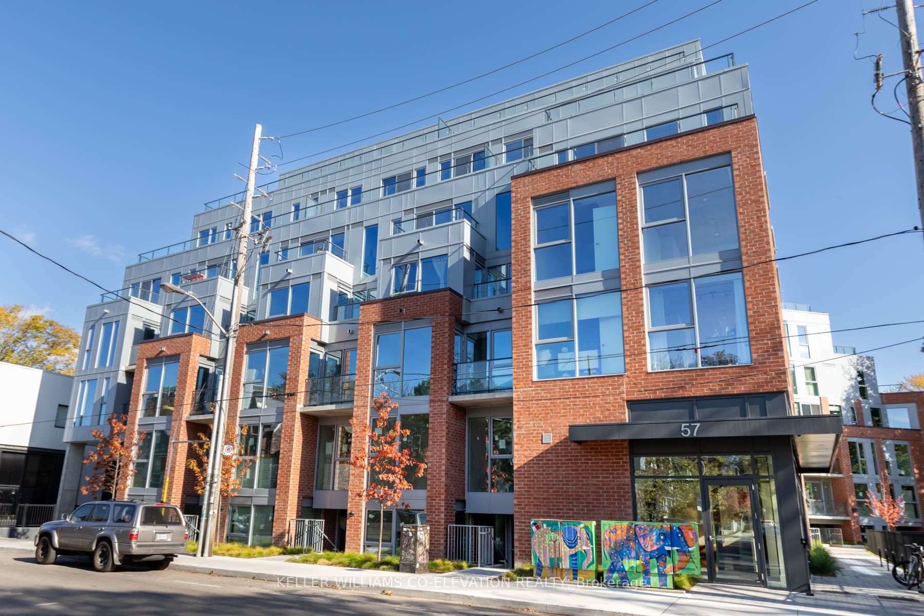57 Brock Ave, #403