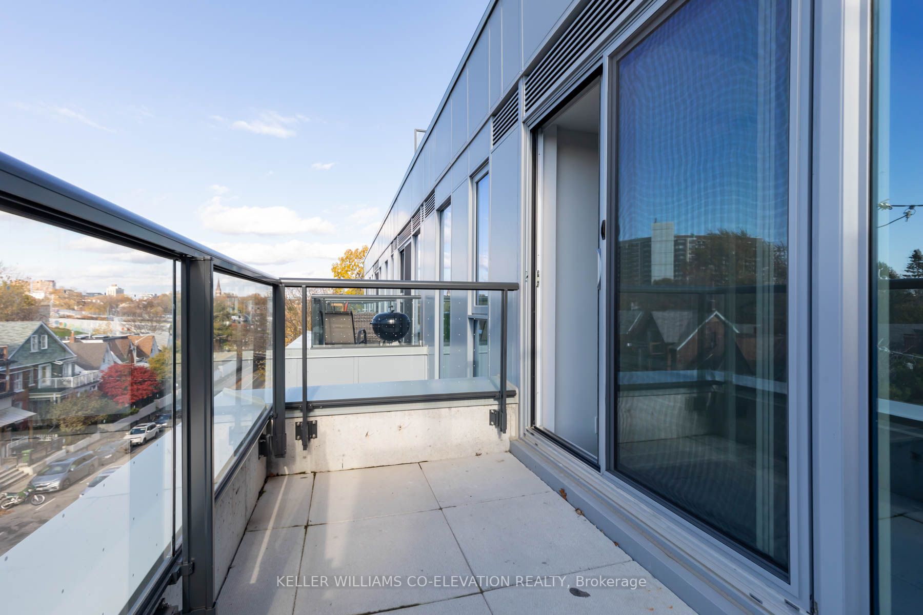 57 Brock Ave, #403