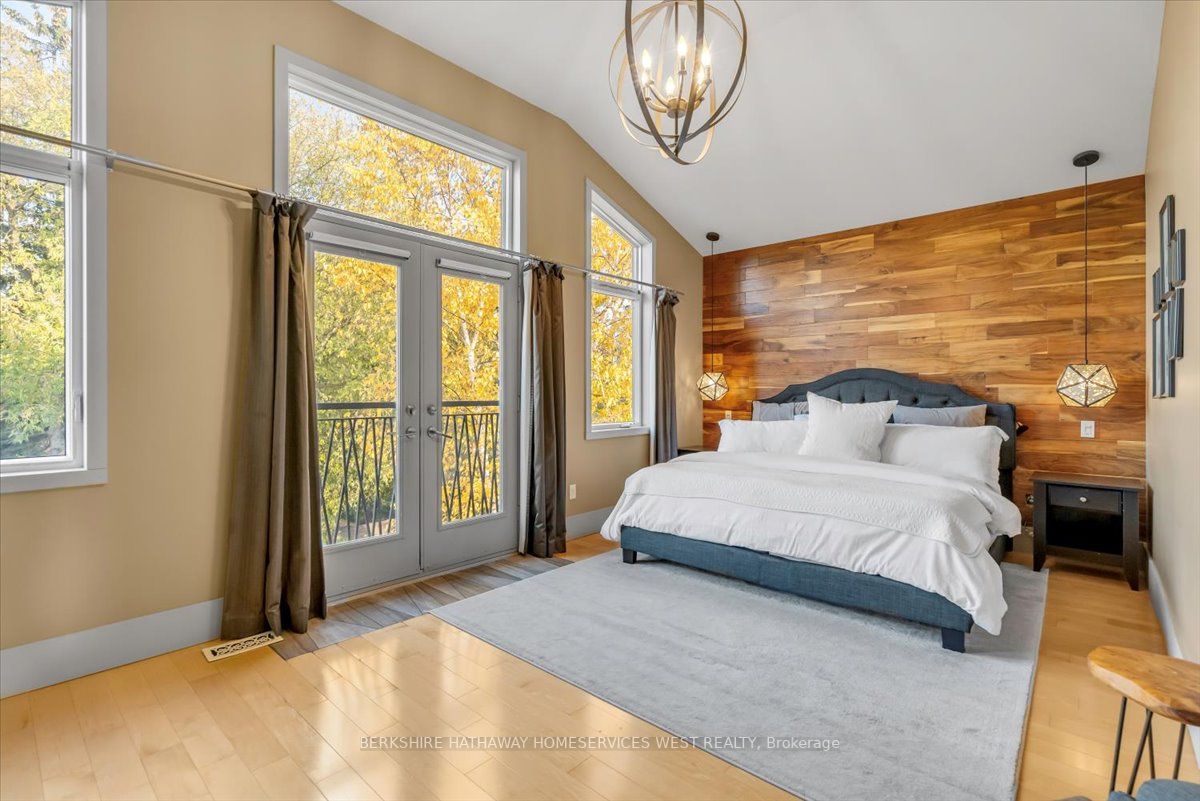 71 Guthrie Ave