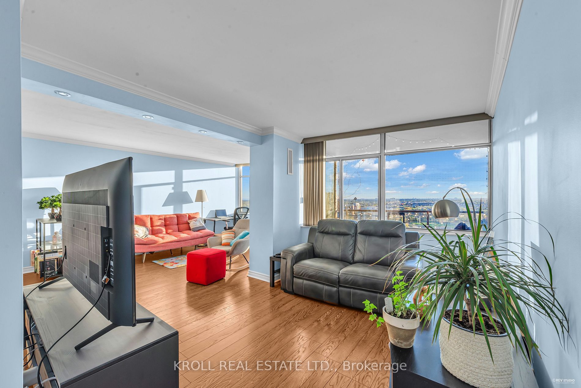 3100 Kirwin Ave, #2506