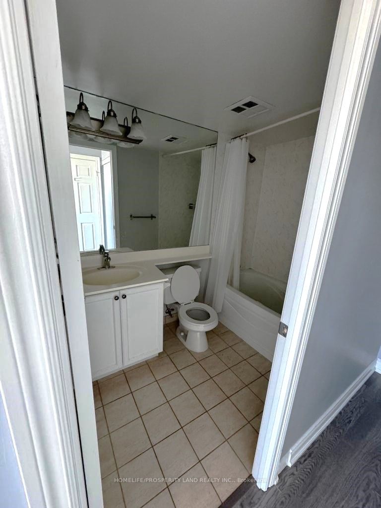 3880 Duke Of York Blvd, #2612