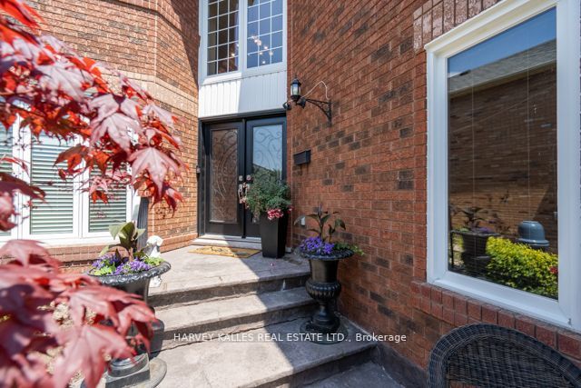 1209 White Clover Way