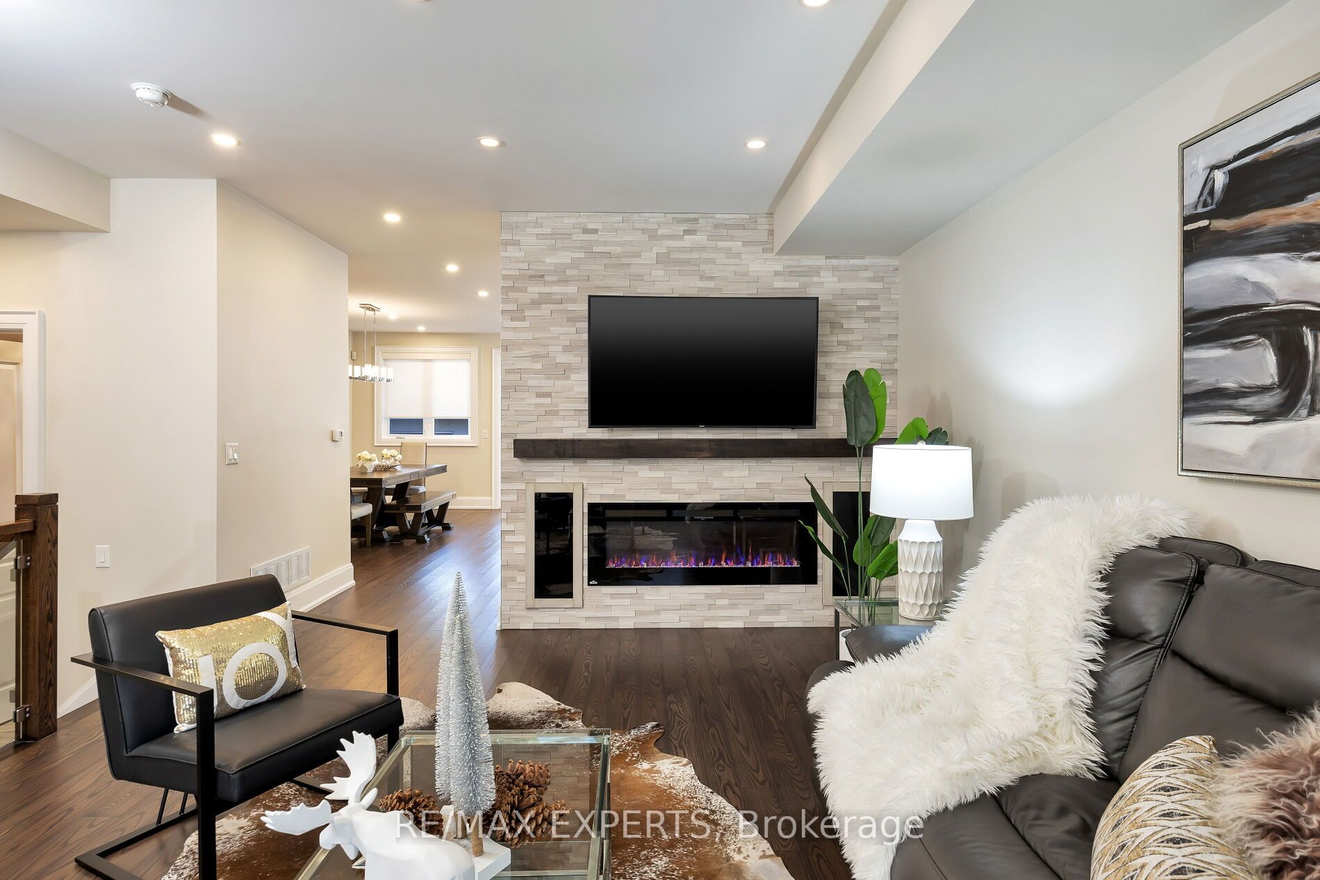 5 Dartmouth Cres