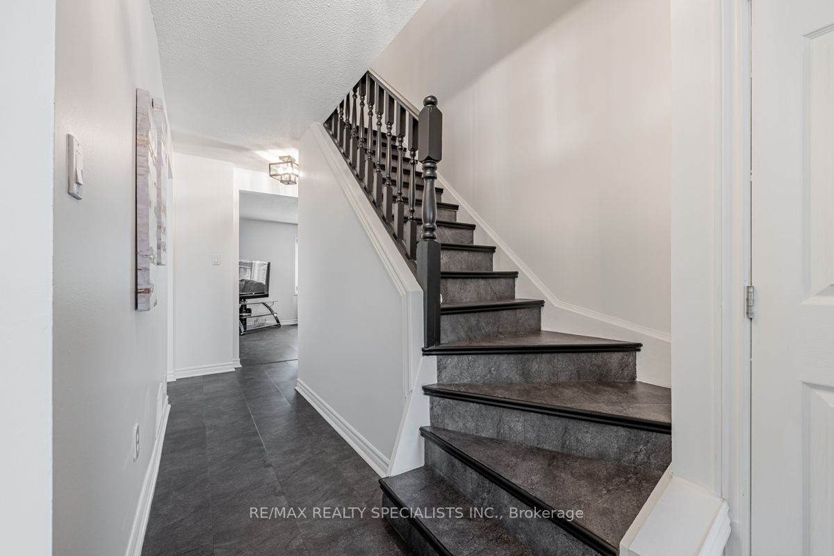2278 Middlesmoor Cres