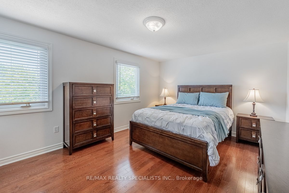 2278 Middlesmoor Cres