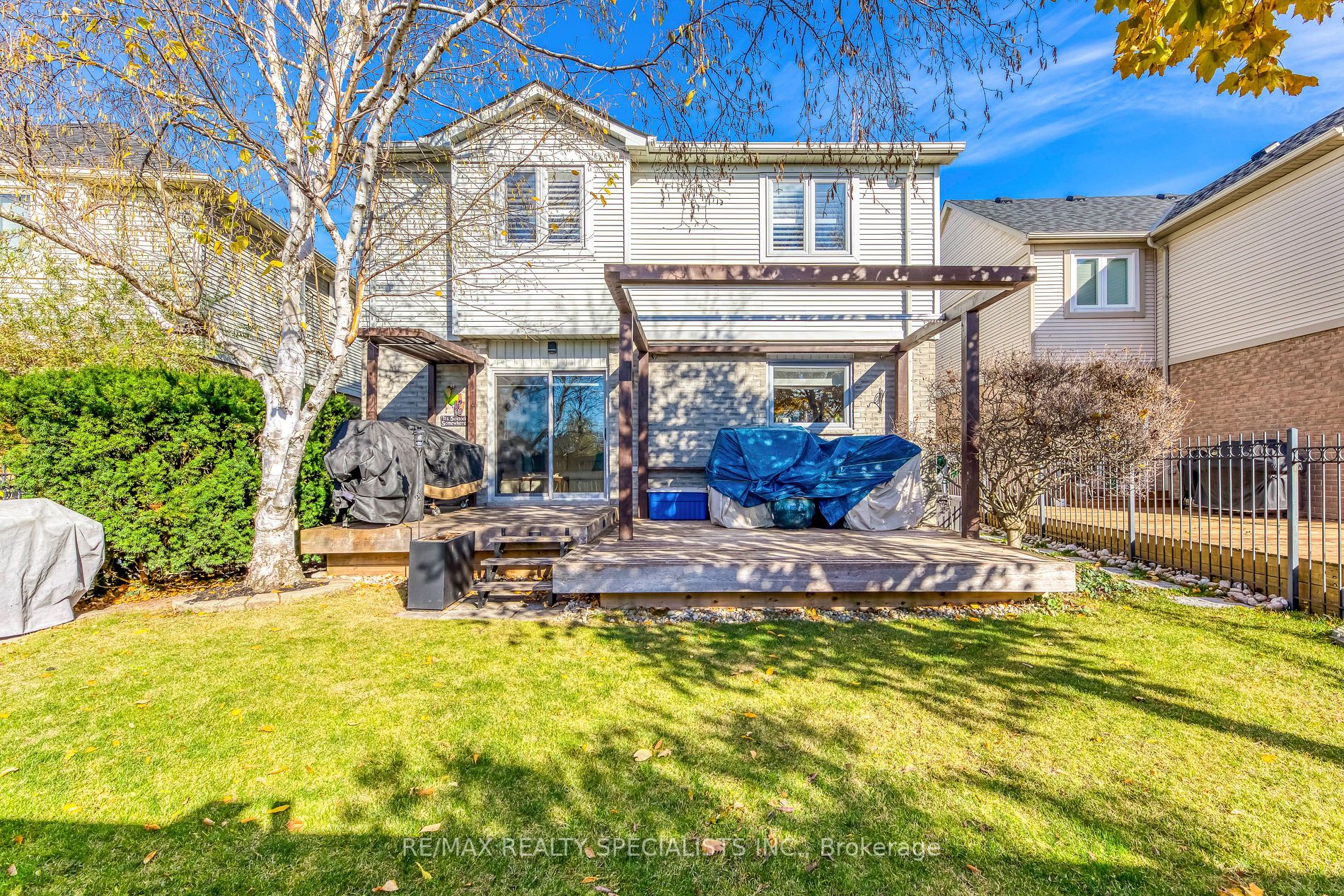 5876 Bell Harbour Dr