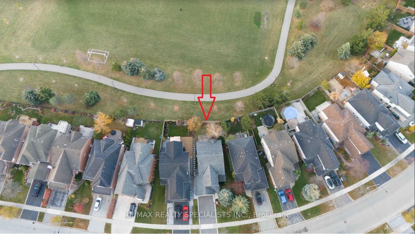 5876 Bell Harbour Dr