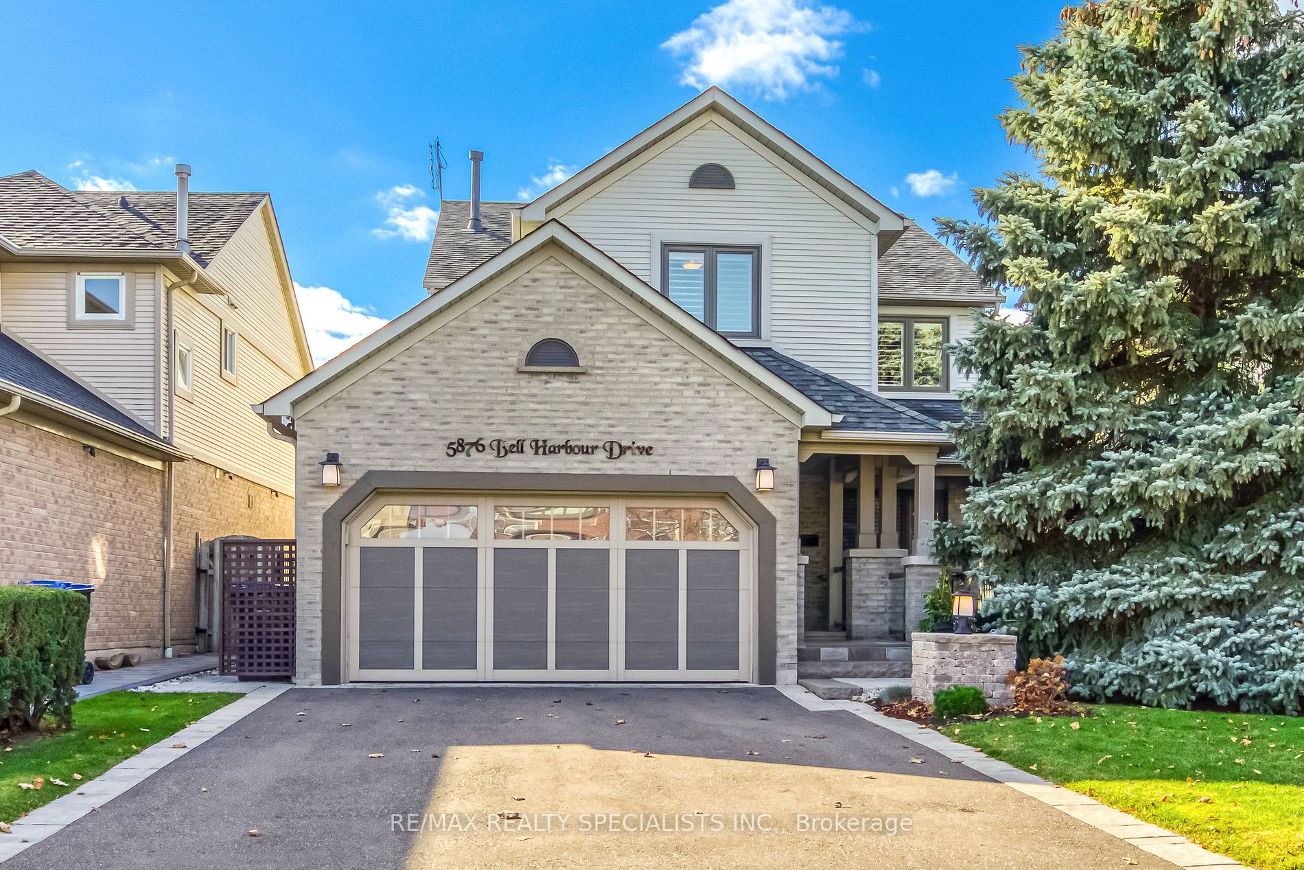 5876 Bell Harbour Dr