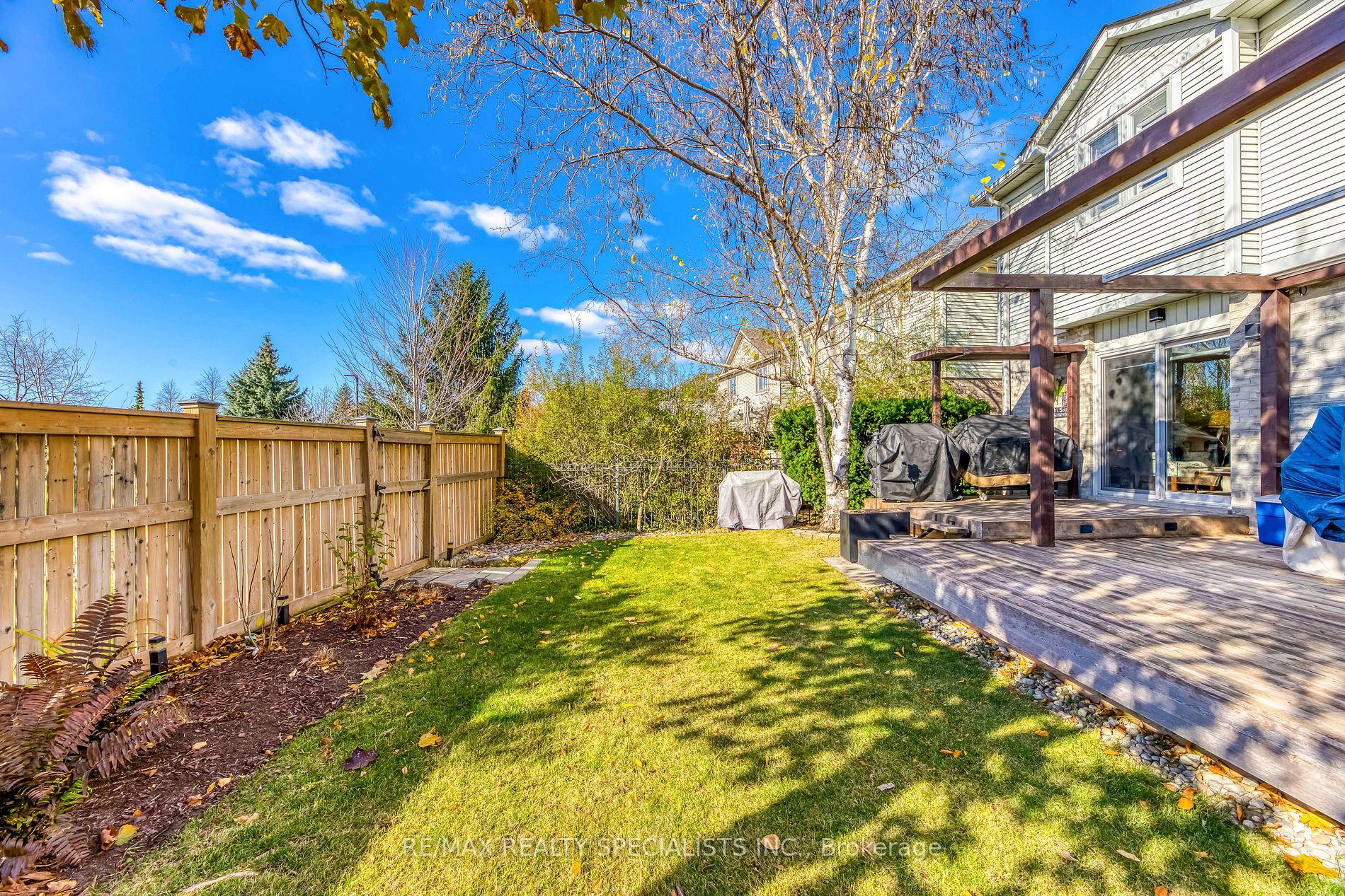 5876 Bell Harbour Dr