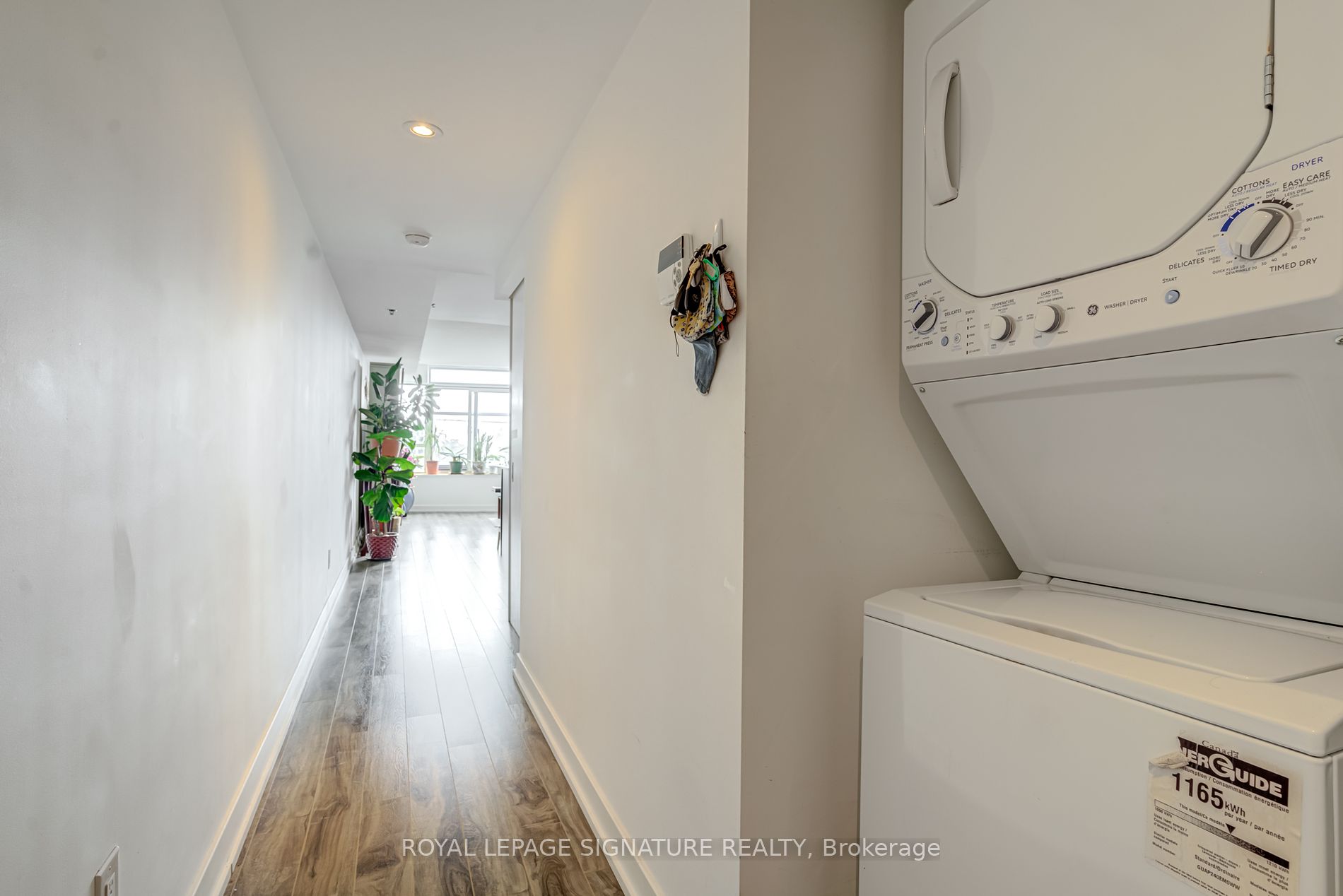 11 Superior Avenue, #504