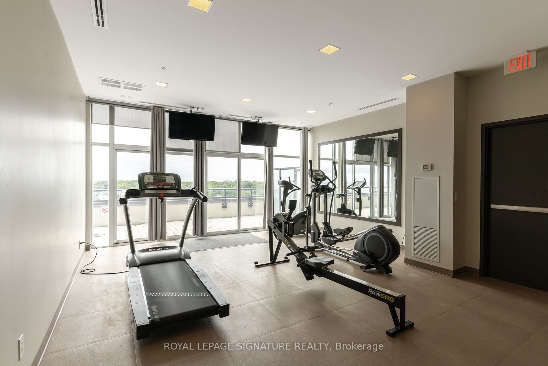 11 Superior Avenue, #504