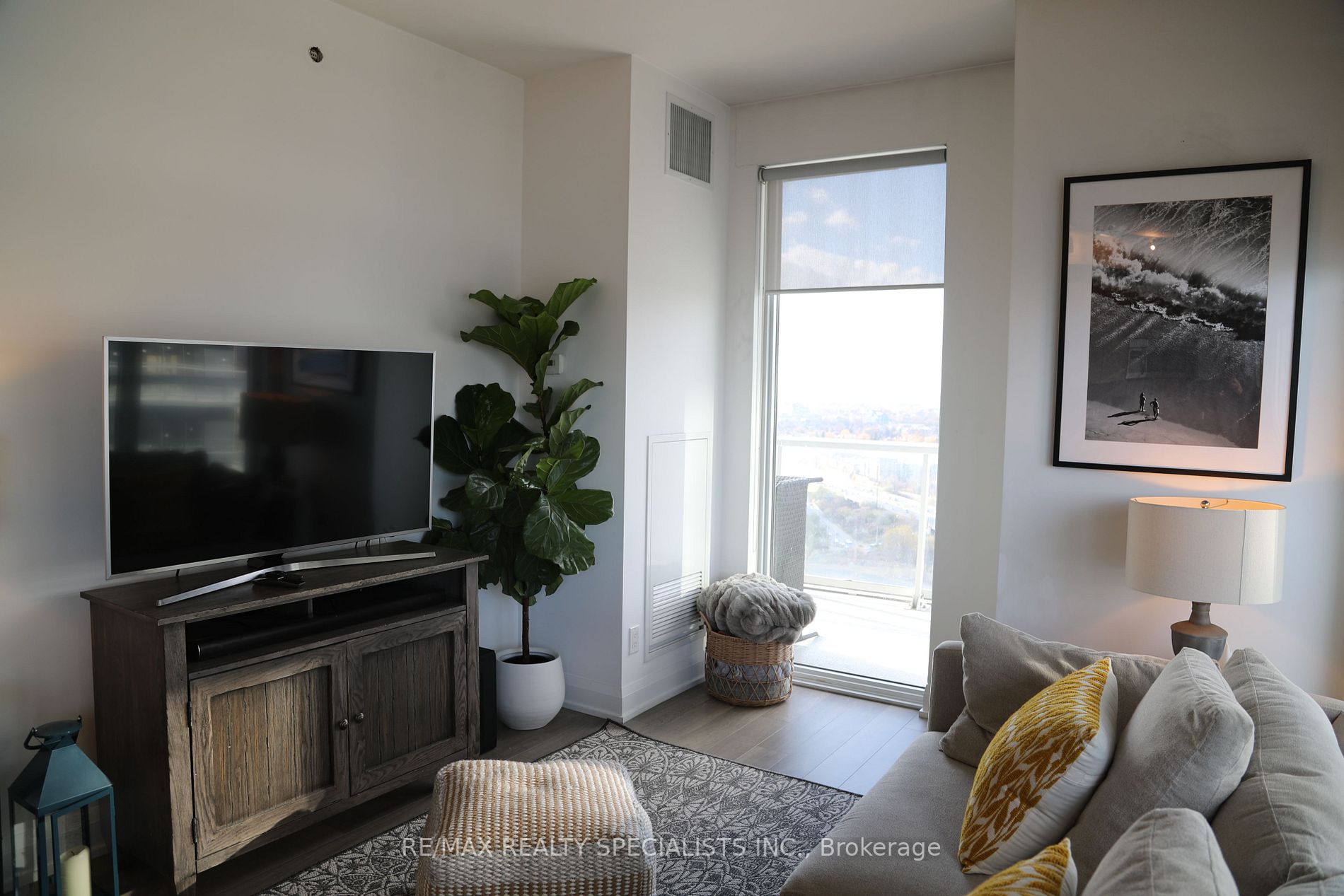 56 Annie Craig Dr, #3408