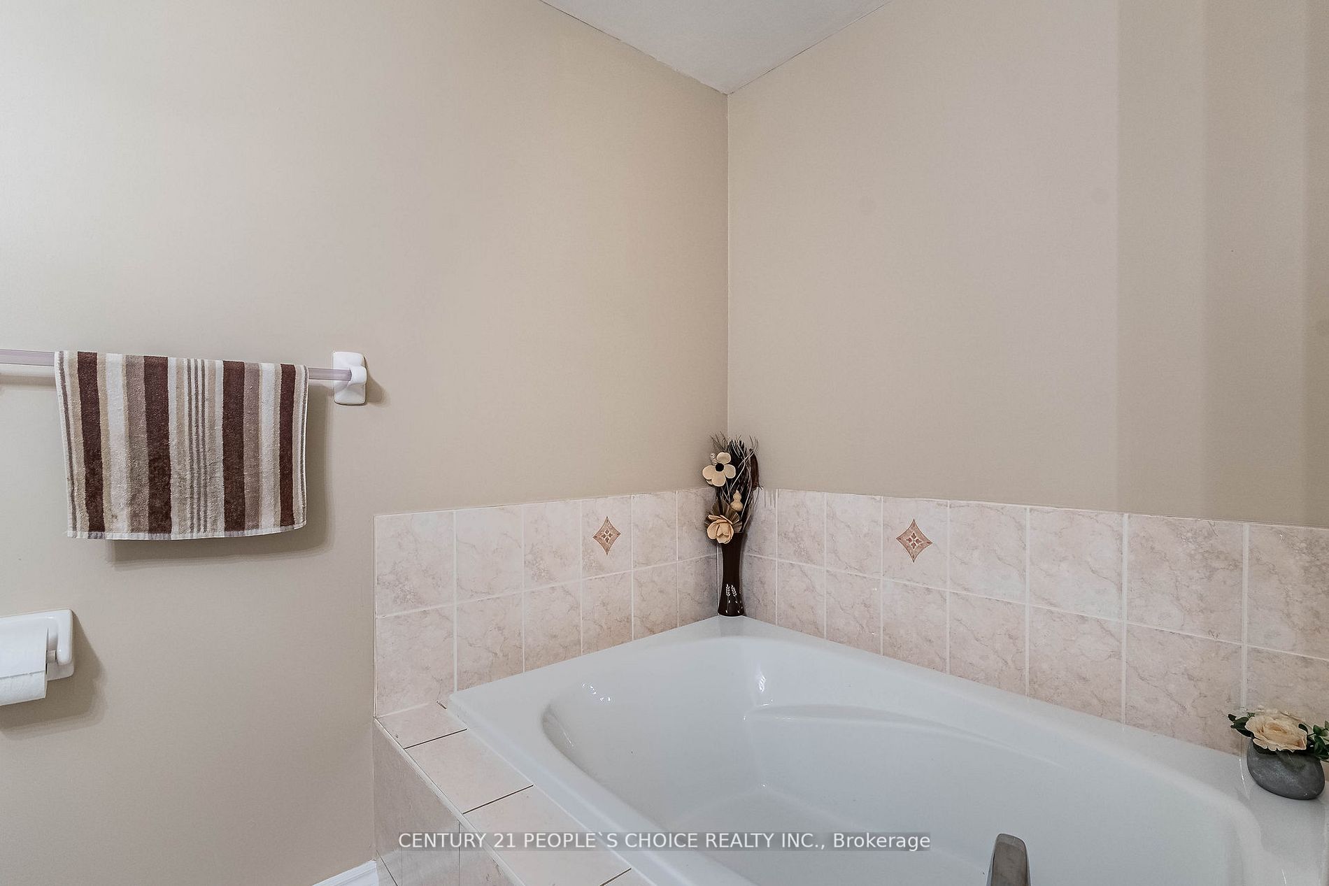 24 Caversham Dr