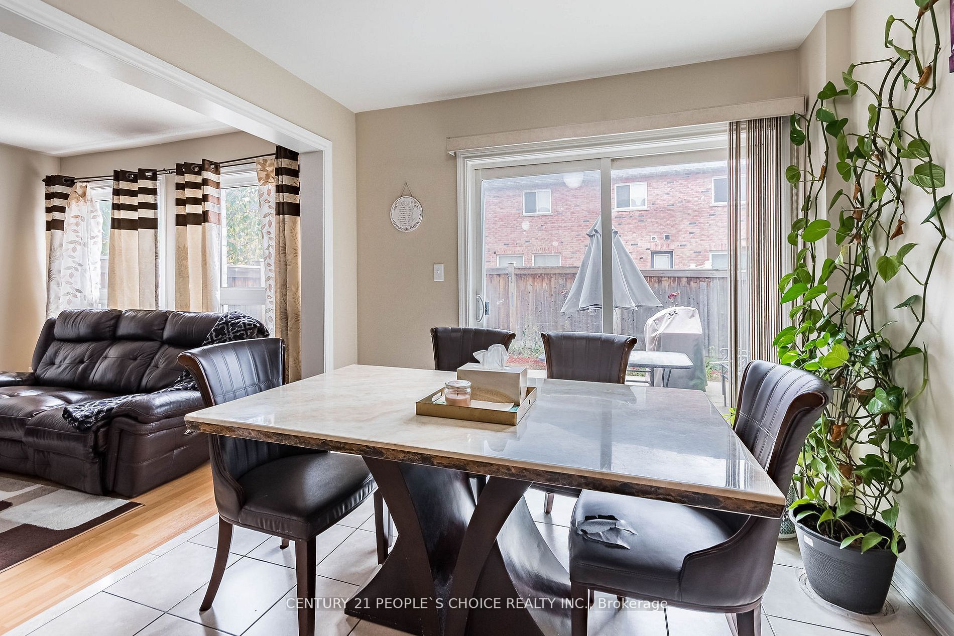 24 Caversham Dr