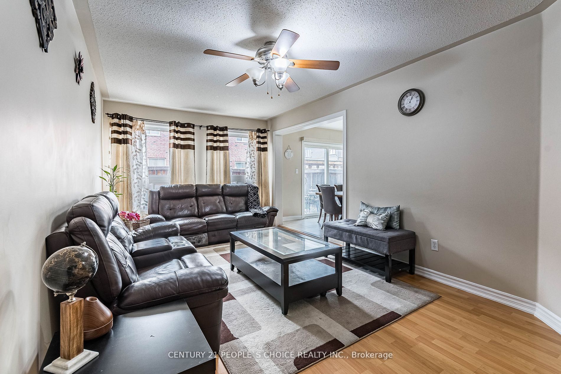 24 Caversham Dr