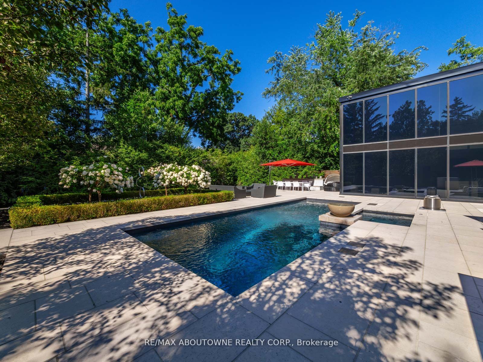 210 Chartwell Road