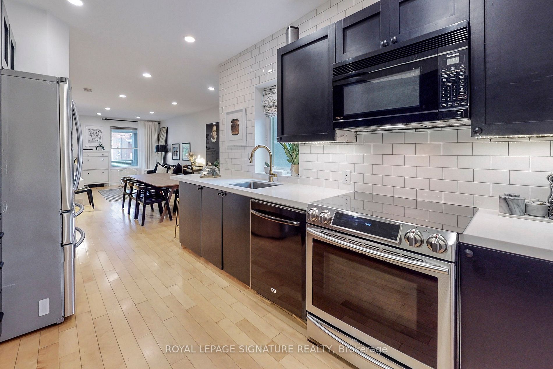 309 Wallace Ave, #Main